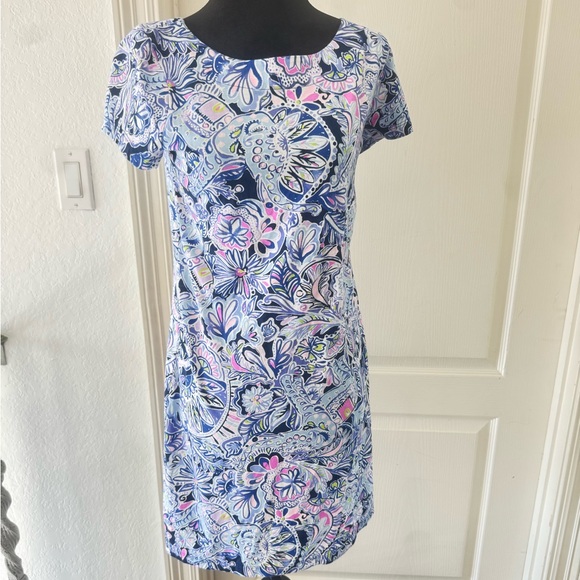 Lilly Pulitzer Dresses & Skirts - Lilly Pulitzer sz S, Short Sleeve Bay Dress, Iris Blue Namastay in the Jungle